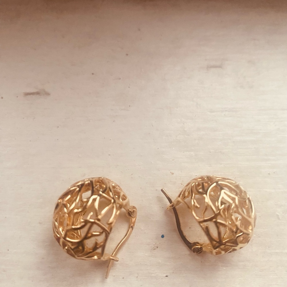 Gold filled Filigree Stud Earrings